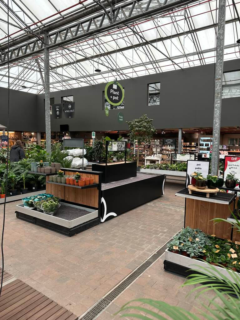 Sonderkonstruktion Baumarkt Inneneinrichtung und Dekoration 4