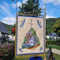 Tradition in Faden und Stoff – was Stickfahnen so besonders macht